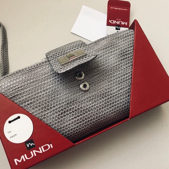 NWT MUNDI Gray/Silver Womens Clutch - Picture 2 of 9